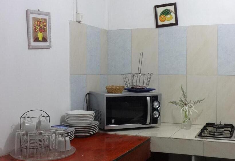 تختخواب در اتاق مشترک, Hostal Vaihere