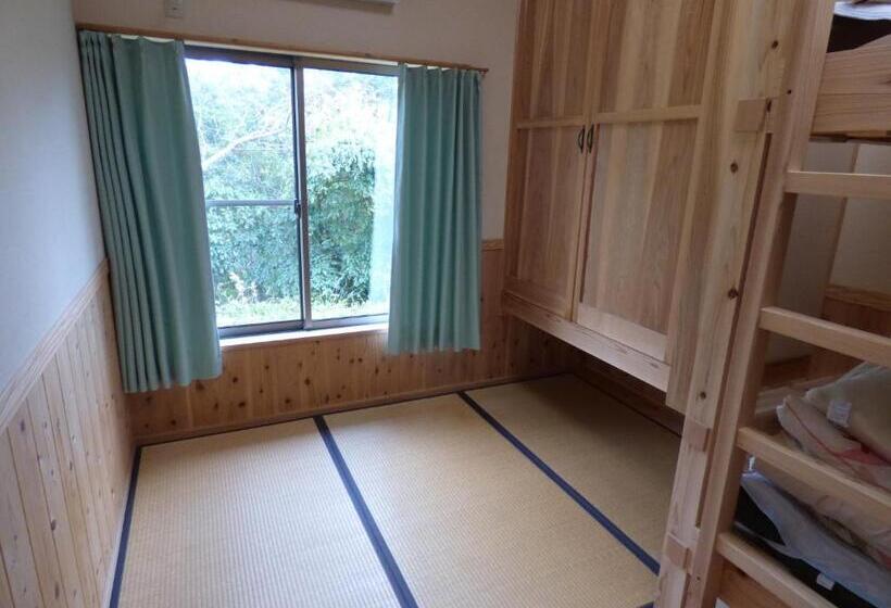 اتاق استاندارد سه تخته با سرویس بهداشتی مشترک, Guesthouse Yakushima
