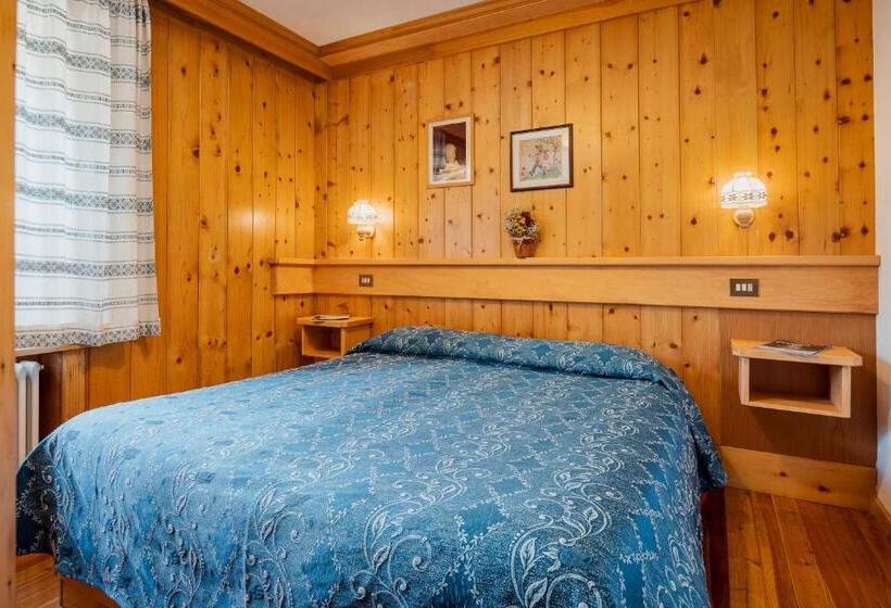 آپارتمان 1 خوابه با تراس, Locanda Montana