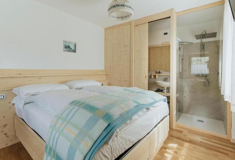 اتاق استاندارد با تخت بزرگ, Locanda Montana