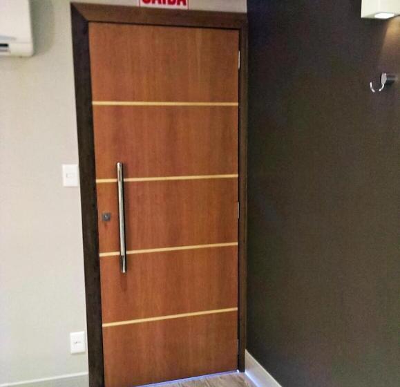 ماستر سويت, Motel Cisne Blumenau