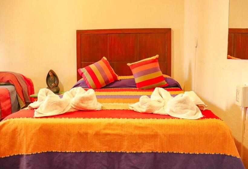 اتاق ساده سه‌ نفره, Posada Don Mario