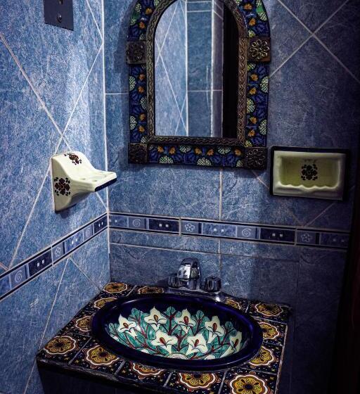 اتاق ساده سه‌ نفره, Posada Don Mario