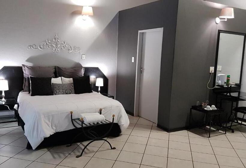 Семейный Номер, Siesta Guest House
