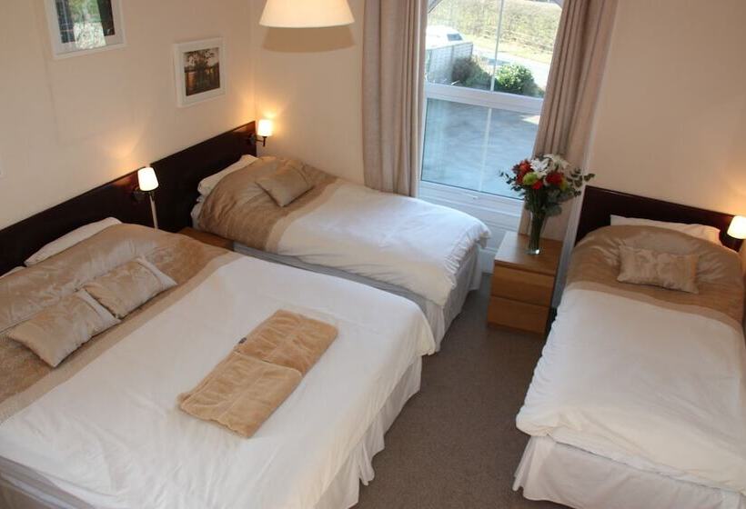 Семейный Номер, Cedars Guesthouse