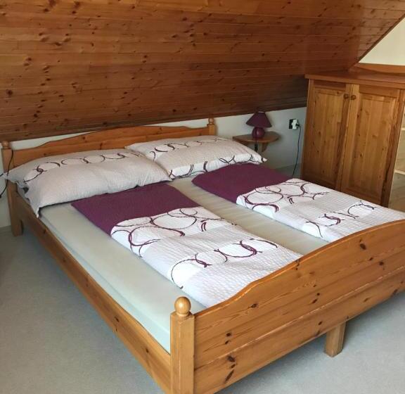 Family Suite, Cyrano Vendégház