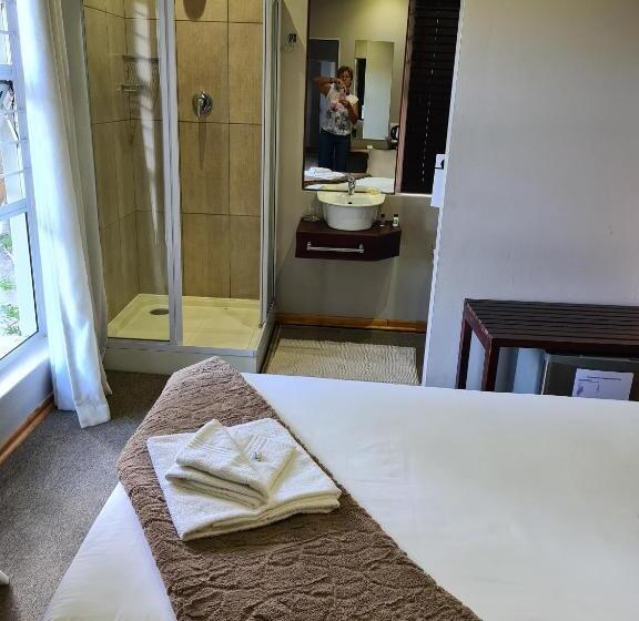 Номер Стандарт Индивидуальный, Elegant Lodge & Conference Center