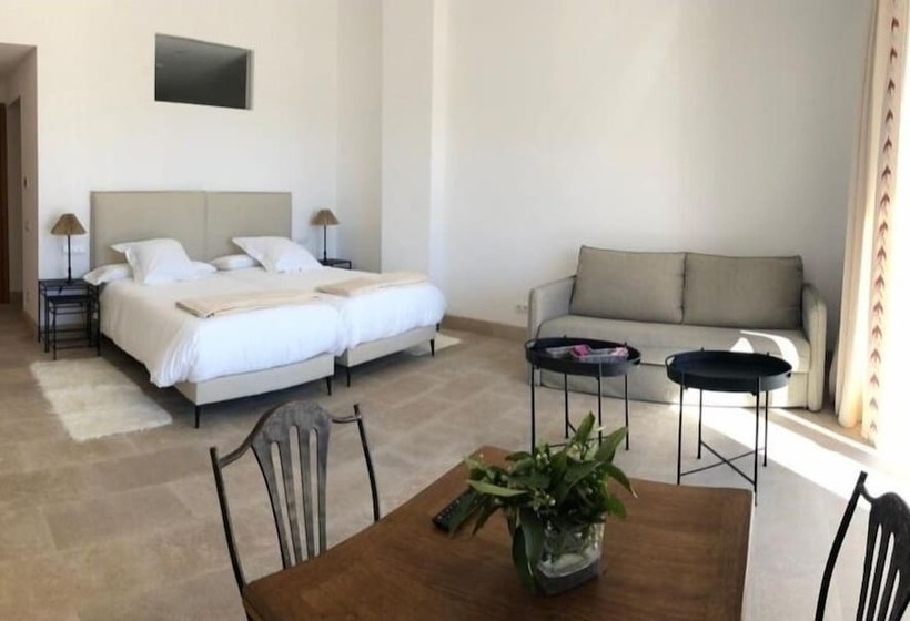 Люкс с Террасой, Finca Es Cabàs