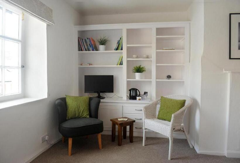 Номер Стандарт, Ty Helyg Guest House