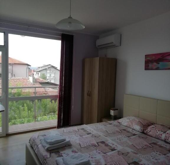 Номер Стандарт с Террасой, Guest House Nedelchevi