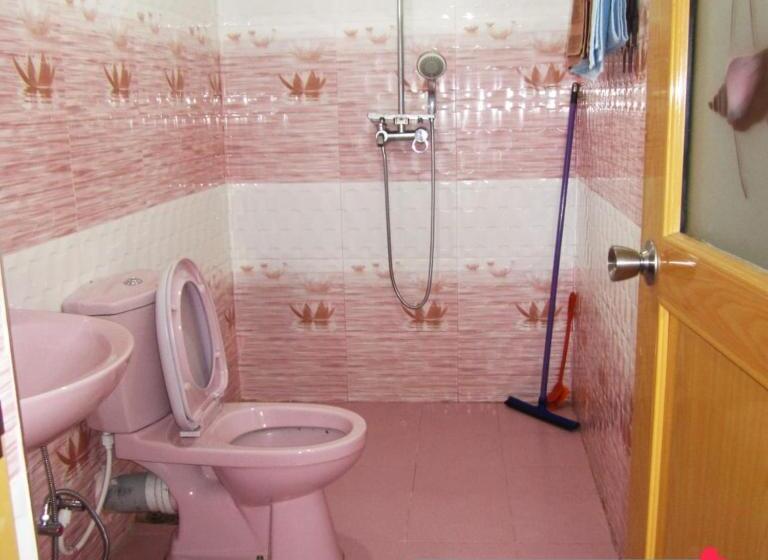Quarto Deluxe com Vistas, The Rock Face