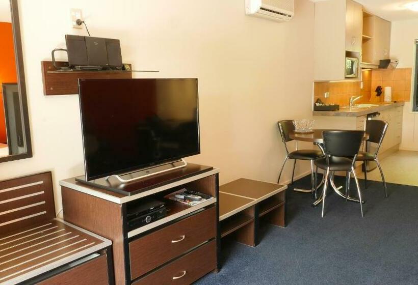 Студия Стандарт, Randolph Motel Apartments