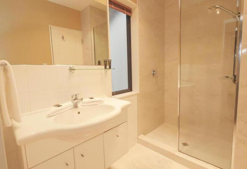 Апартаменты Deluxe 2 Спальни, Randolph Motel Apartments