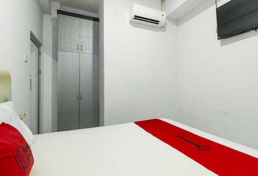 Номер Стандарт, Reddoorz Near Gajah Mada Plaza 2