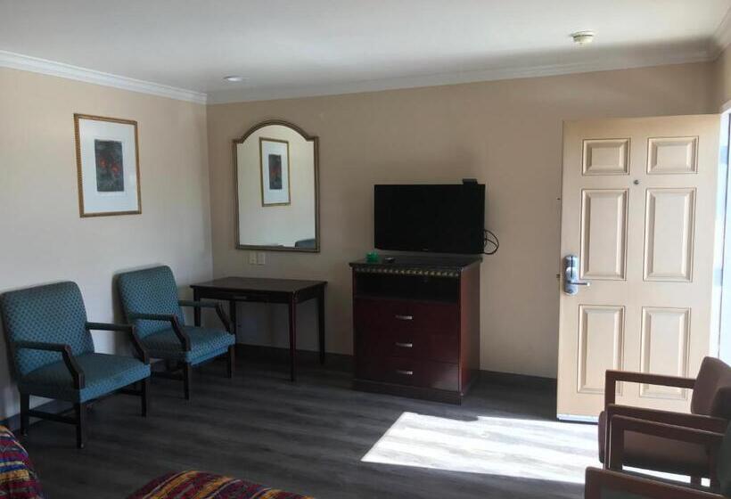 Номер Deluxe, Hyland Motel