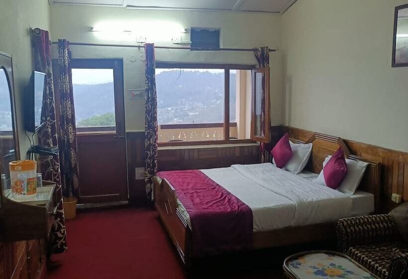 Номер Deluxe, Goroomgo Tribhuwan Ranikhet