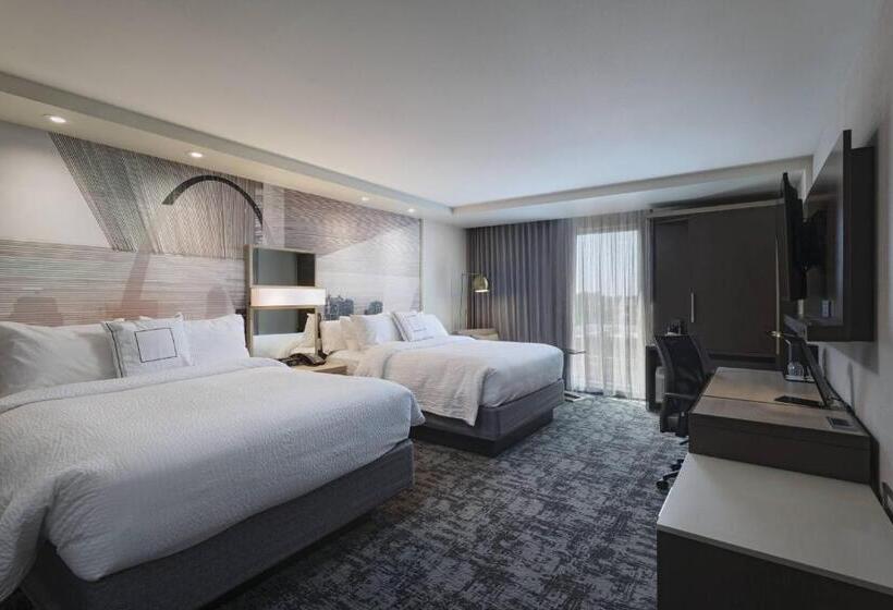 Номер Стандарт, Courtyard St. Louis Brentwood