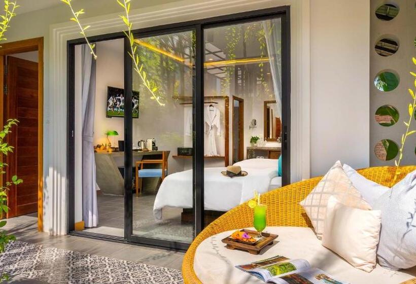小室, Grand Venus La Residence