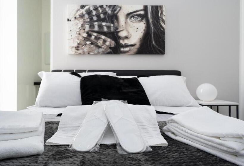 Quarto Estandar, White Rooms