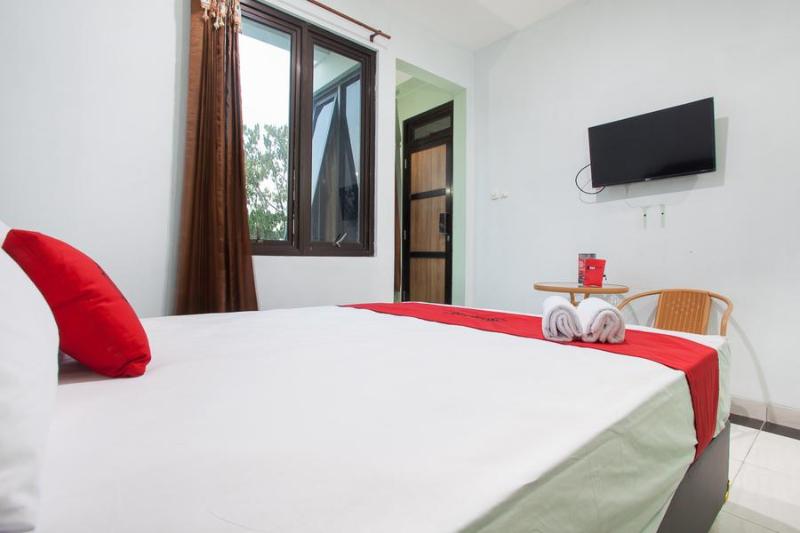 Номер Стандарт, Reddoorz Syariah Near Dbl Arena 2