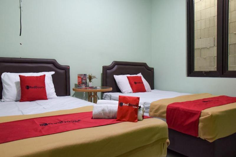 Номер Стандарт, Reddoorz Syariah Near Dbl Arena 2