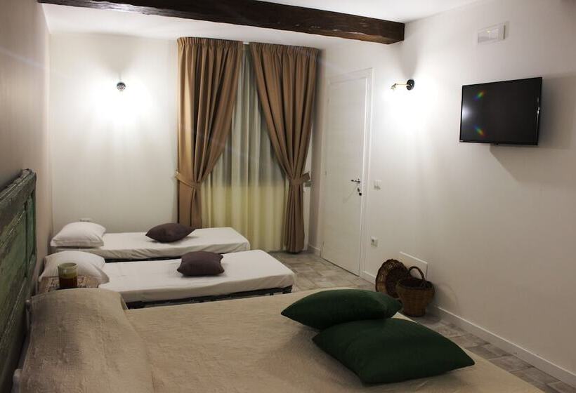 Четырехместный Номер Стандарт, Casa Mazzone
