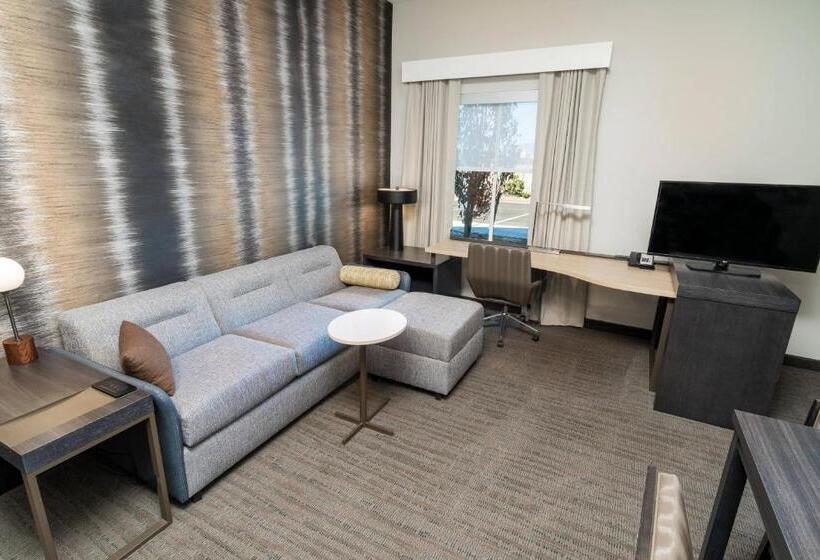 带大床的标准工作室, Residence Inn By Marriott Reno Sparks