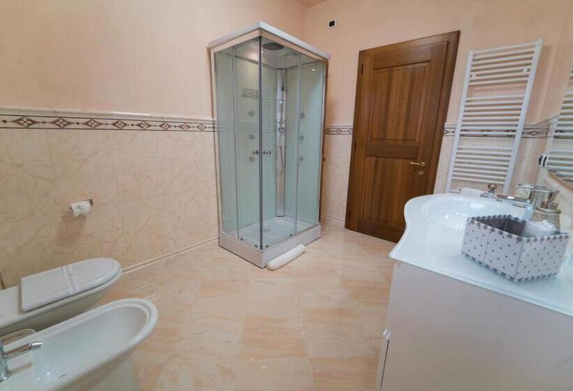Номер Стандарт Вид на Сад, B&b La Serenissima