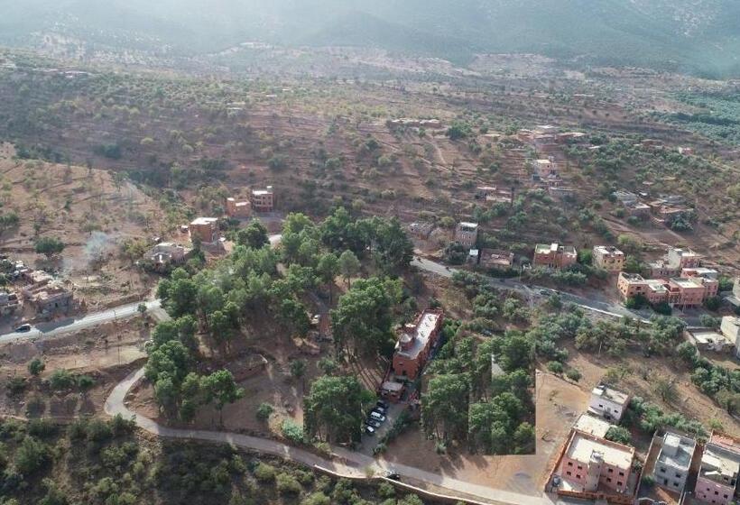 Номер Стандарт Вид на Бассейн, Hôtel Ajil Cascades D'ouzoud