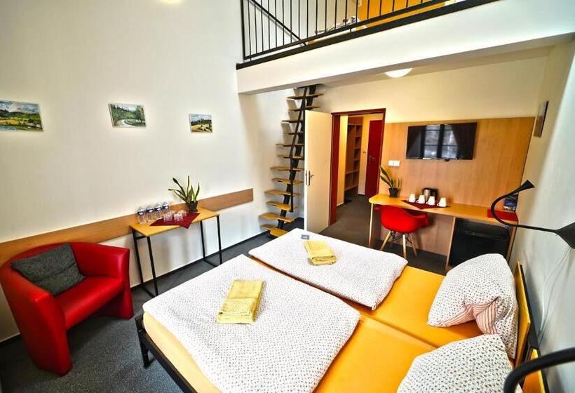 Номер Стандарт Вид на Сад, Wellness Hotel Lihovar