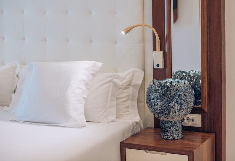 سوییت جونیور, Iberostar Waves Slavija