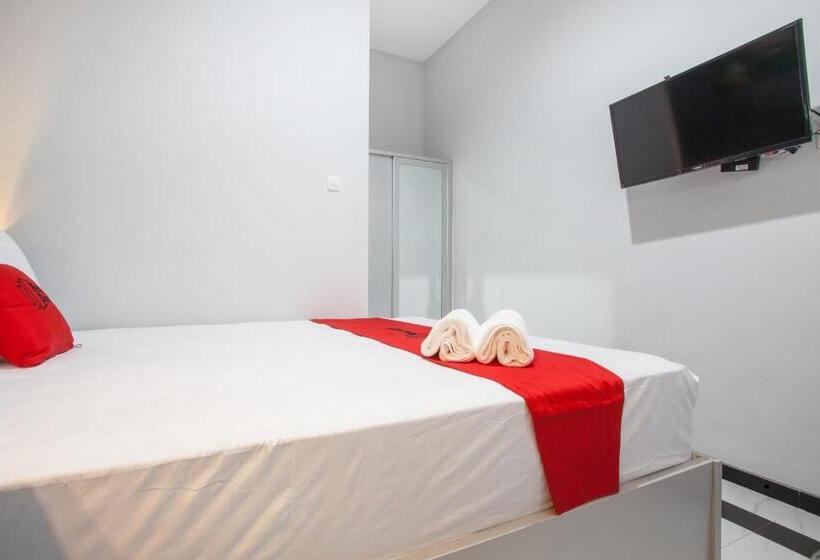 Номер Стандарт, Reddoorz Plus Near Politeknik Negeri Malang