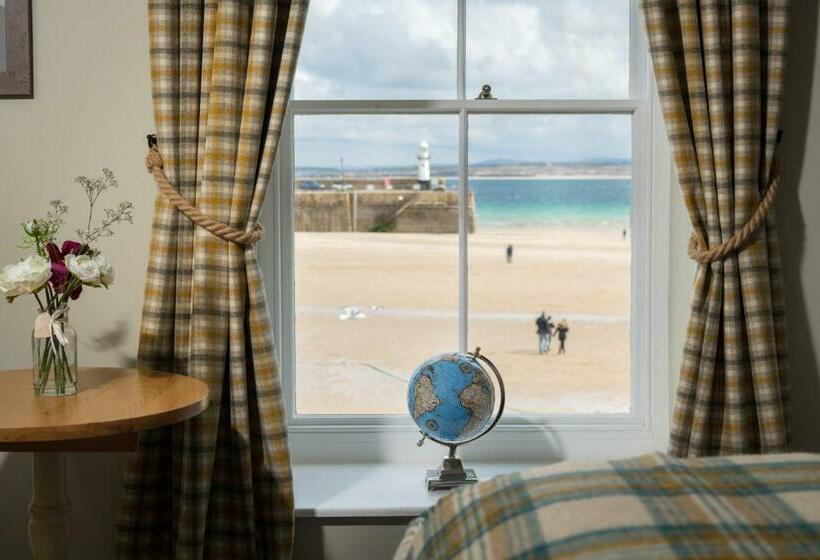 اتاق استاندارد با تخت بزرگ, Lifeboat Inn