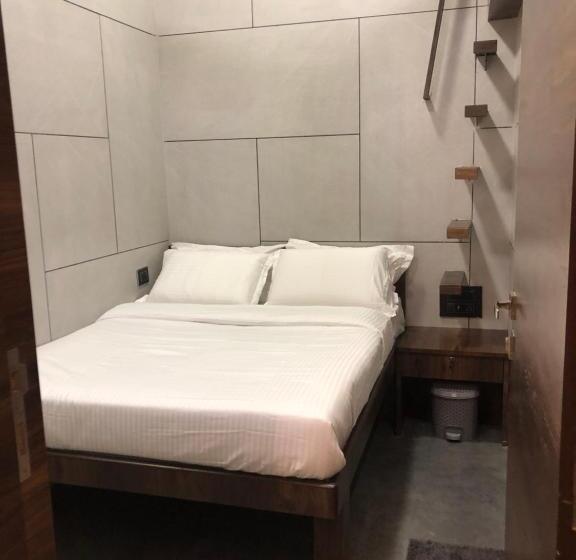 Номер Deluxe, Rooms Dadar Near Station