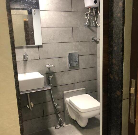 Номер Deluxe, Rooms Dadar Near Station