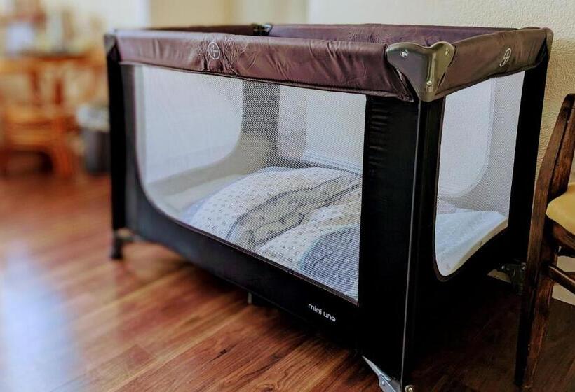 Номер Deluxe, The Coo's Guest House