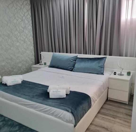 스위트, Mikaela Guest House