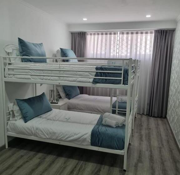 패밀리 룸, Mikaela Guest House