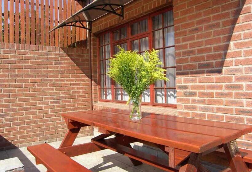 سوییت خانوادگی, The Travel Inn Durban