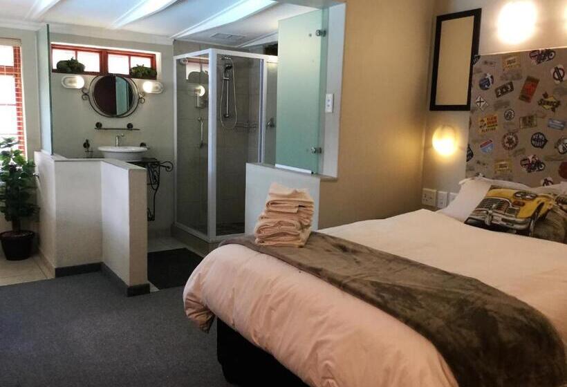 استودیو استاندارد با چشم‌انداز استخر, The Travel Inn Durban