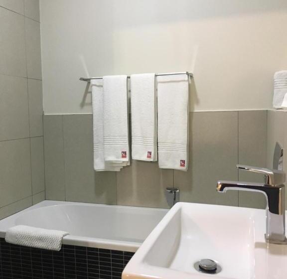 اتاق خانوادگی, The Travel Inn Durban