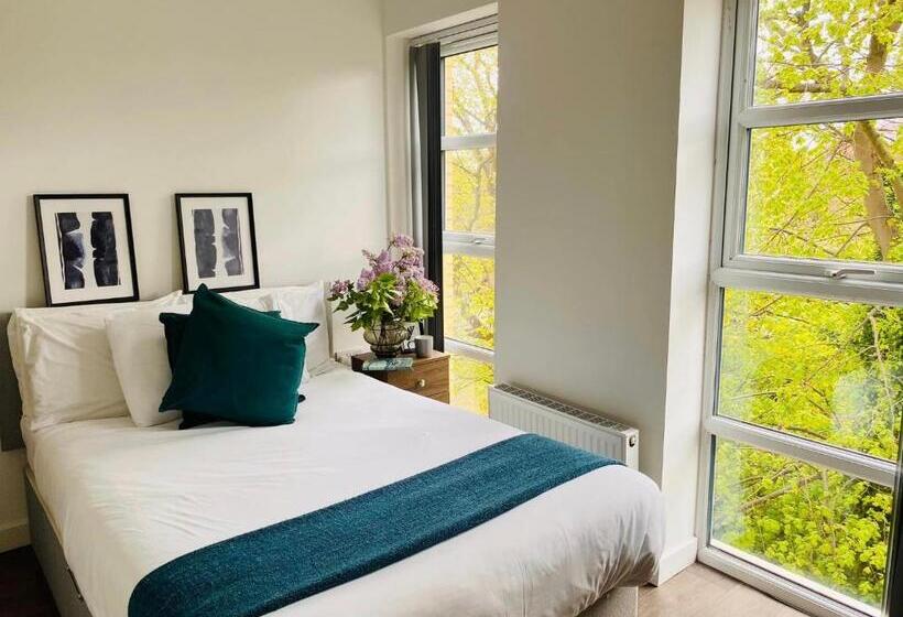 带2个卧室的公寓, Endsleigh Park Aparthotel Close To Hull University