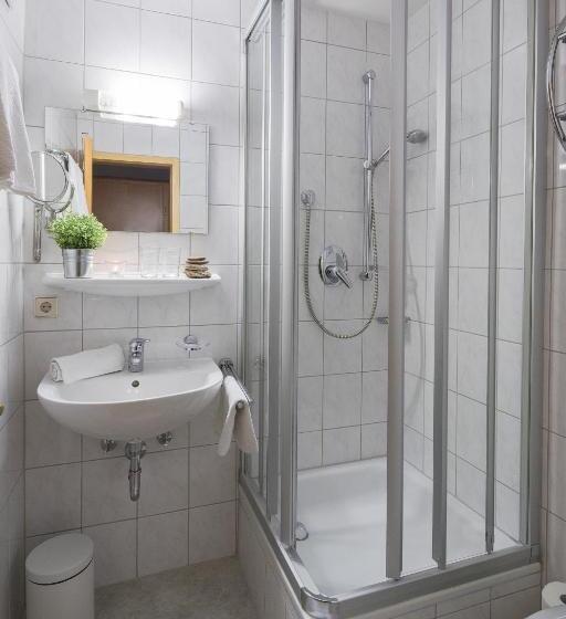 Семейный Номер, Pension Johanna