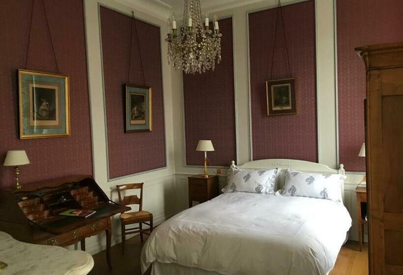 Quarto Deluxe, Entre Cour Et Jardin