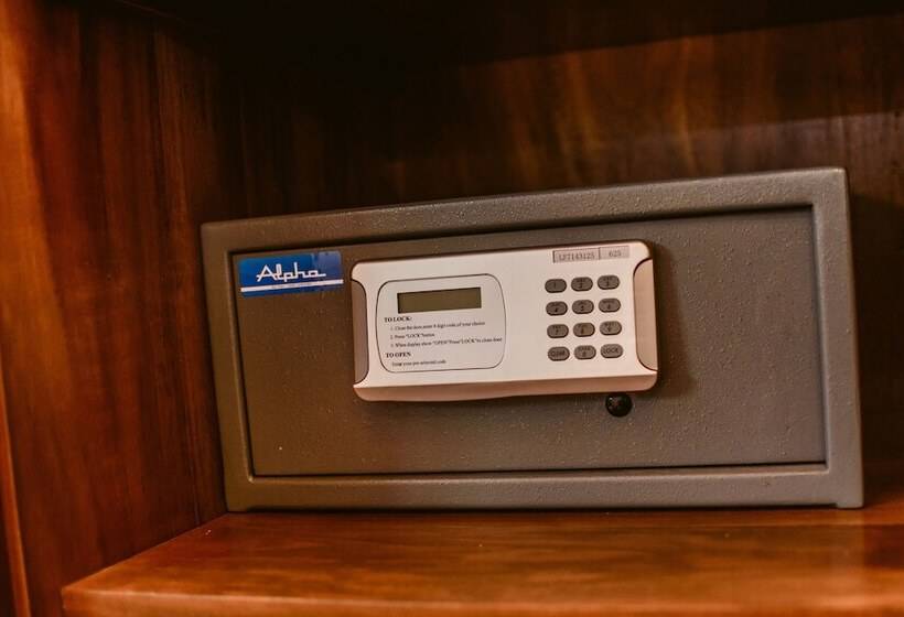 Номер Deluxe, Thambu Illam