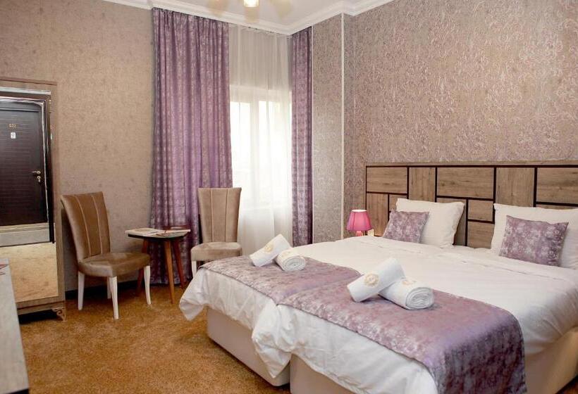 Family Suite, Minali Boutique