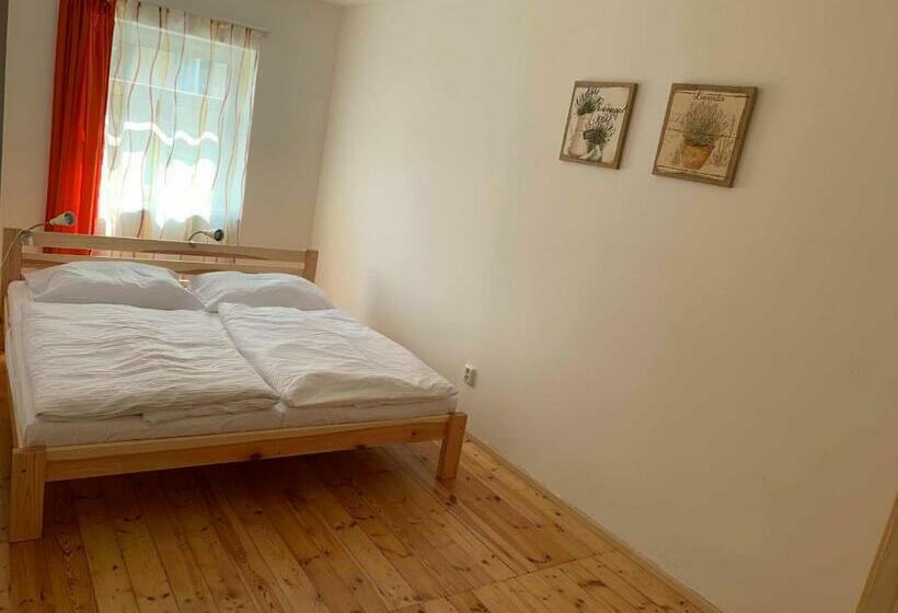 침실 2개 아파트, Apartmány Michaela