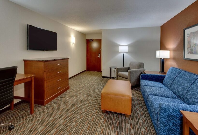 סוויטה מותאמת לאדם עם מוגבלויות, Drury Inn & Suites Knoxville West
