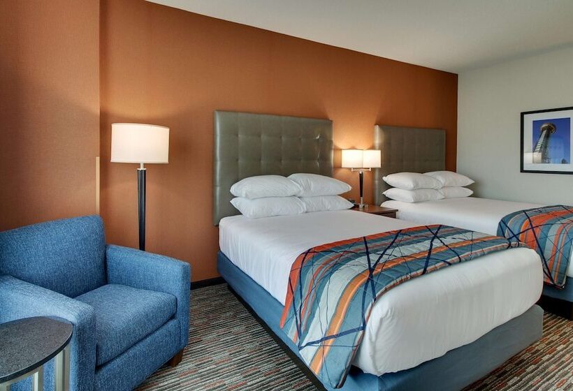 Номер Deluxe Адаптированный для Инвалидов, Drury Inn & Suites Knoxville West
