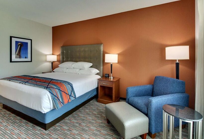 Номер Deluxe, Drury Inn & Suites Knoxville West